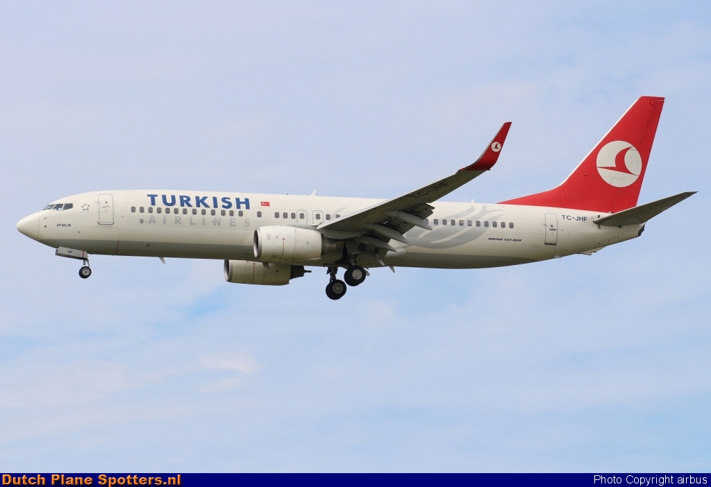 TC-JHF Boeing 737-800 Turkish Airlines by airbus