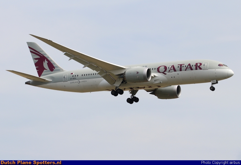 A7-BCL Boeing 787-8 Dreamliner Qatar Airways by airbus