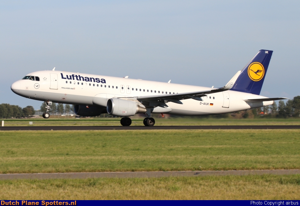 D-AIUK Airbus A320 Lufthansa by airbus