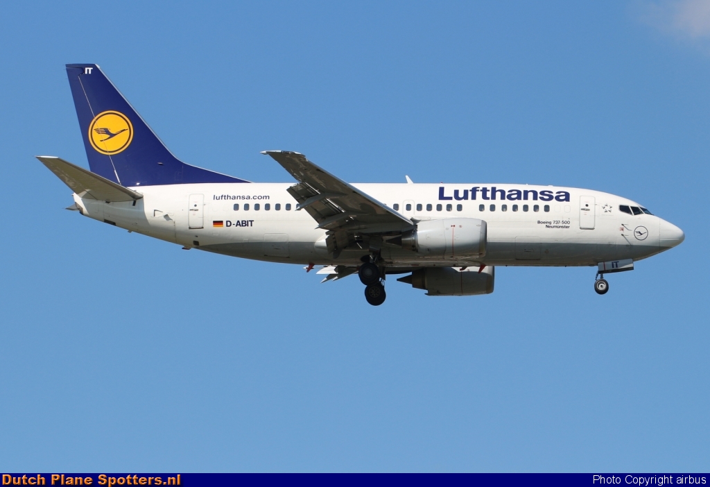 D-ABIT Boeing 737-500 Lufthansa by airbus