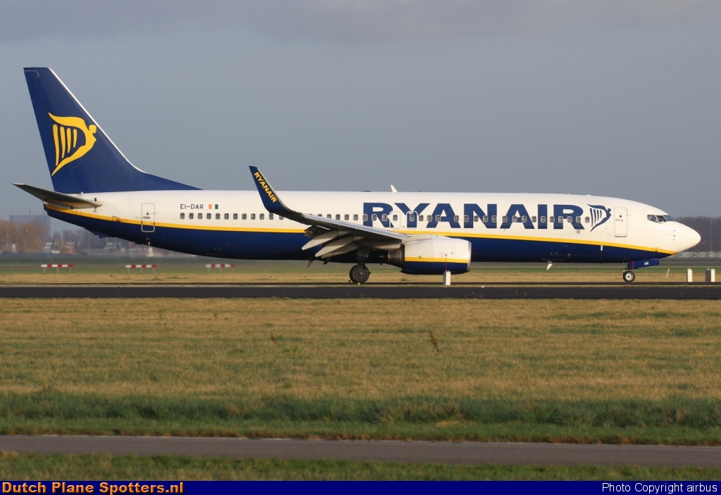 EI-DAR Boeing 737-800 Ryanair by airbus