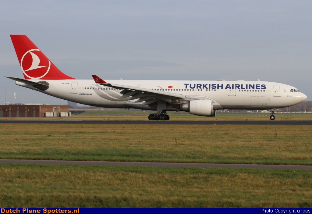 TC-JIM Airbus A330-200 Turkish Airlines by airbus