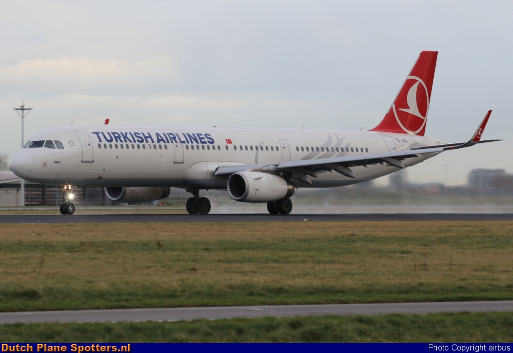 TC-JSL Airbus A321 Turkish Airlines by airbus