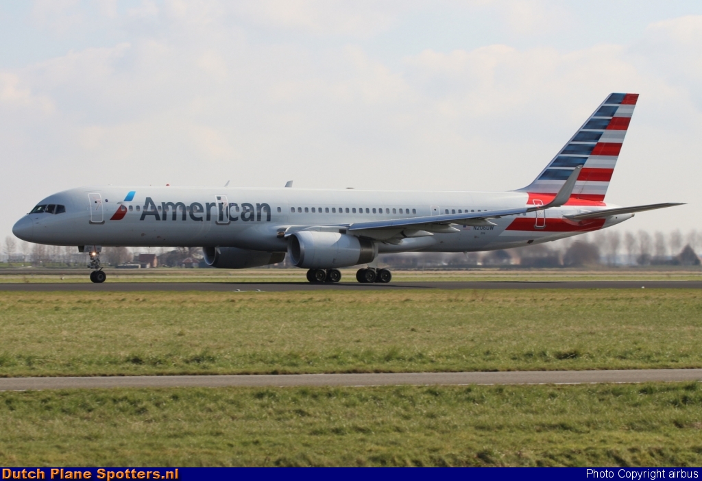 N206UW Boeing 757-200 American Airlines by airbus