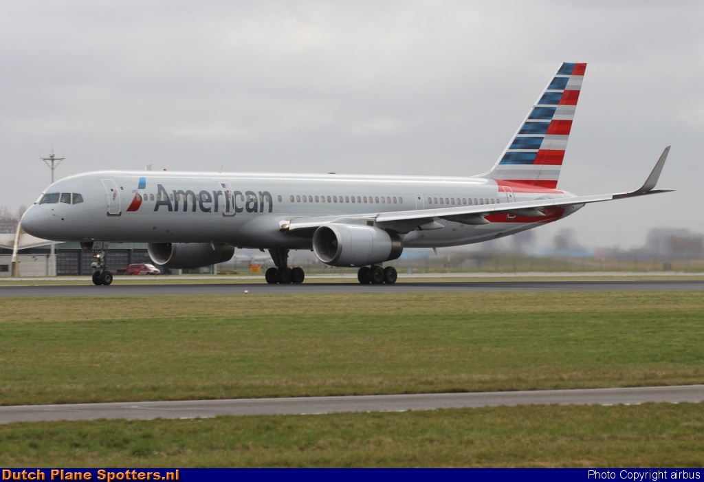 N201UU Boeing 757-200 American Airlines by airbus