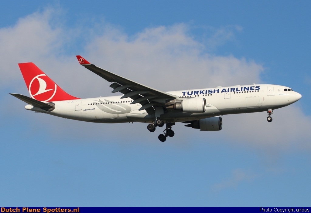 TC-JIL Airbus A330-200 Turkish Airlines by airbus