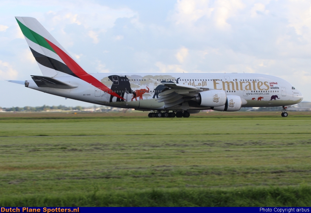 A6-EDG Airbus A380-800 Emirates by airbus