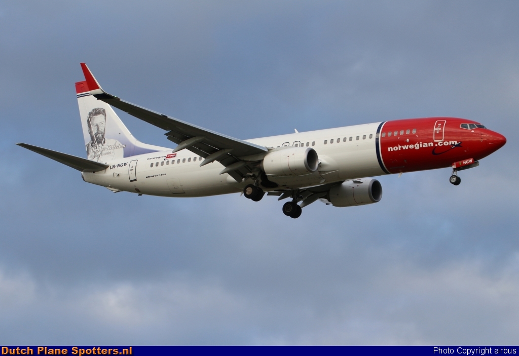 LN-NGW Boeing 737-800 Norwegian Air Shuttle by airbus