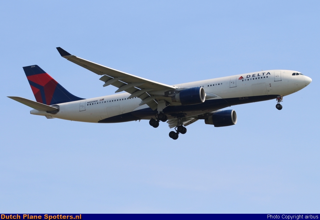 N854NW Airbus A330-200 Delta Airlines by airbus