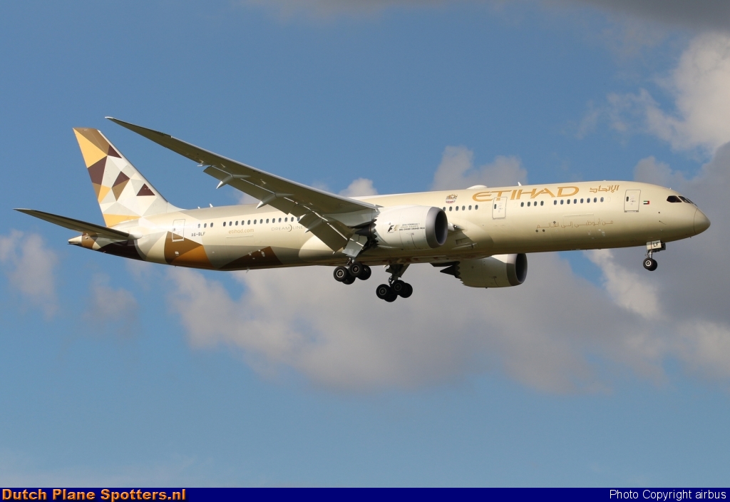 A6-BLF Boeing 787-9 Dreamliner Etihad by airbus