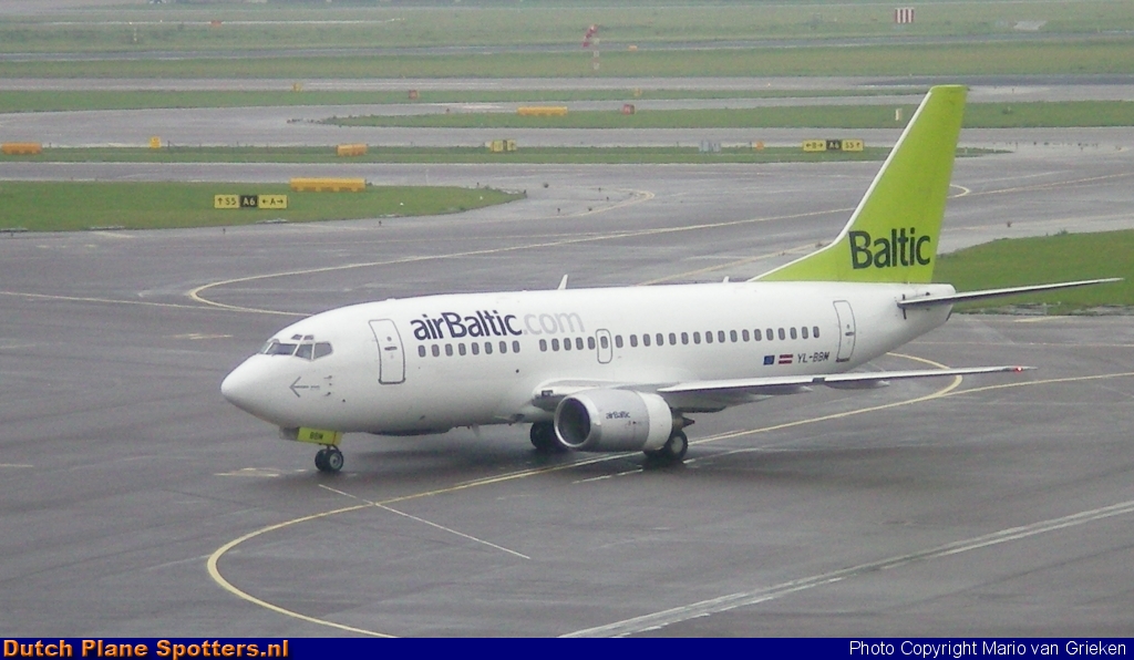 YL-BBM Boeing 737-500 Air Baltic by MariovG