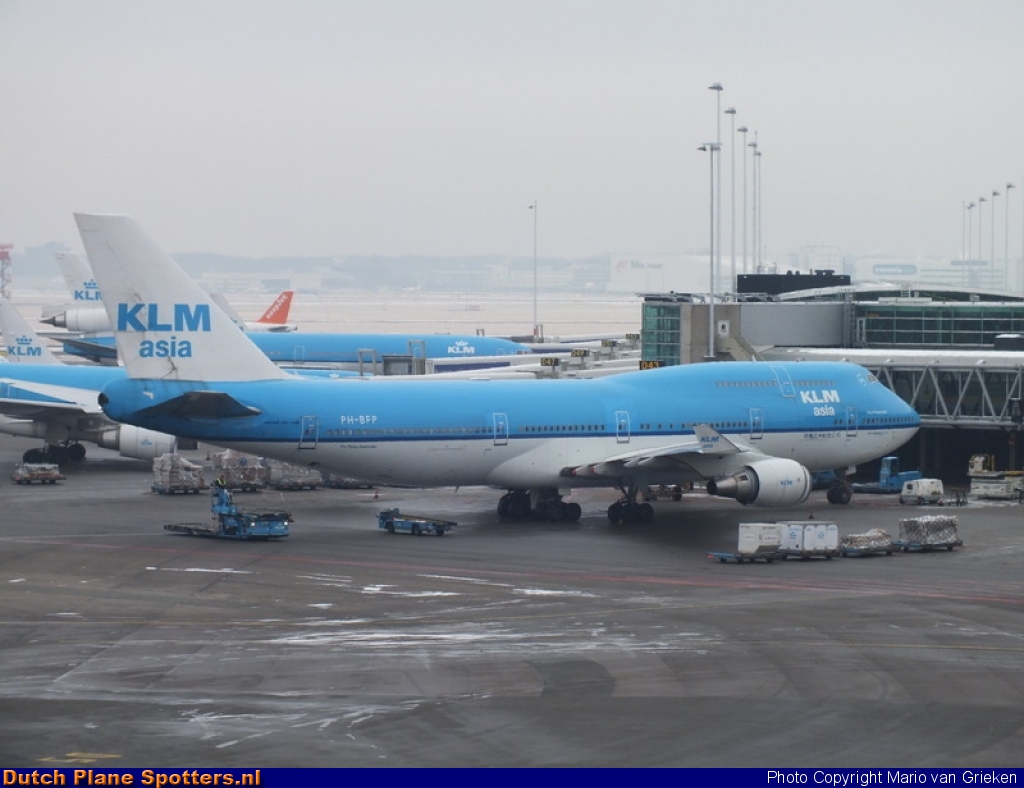 PH-BFP Boeing 747-400 KLM Asia by MariovG