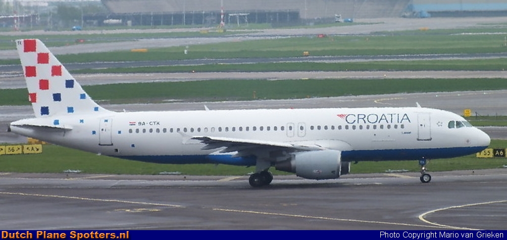 9A-CTK Airbus A320 Croatia Airlines by MariovG