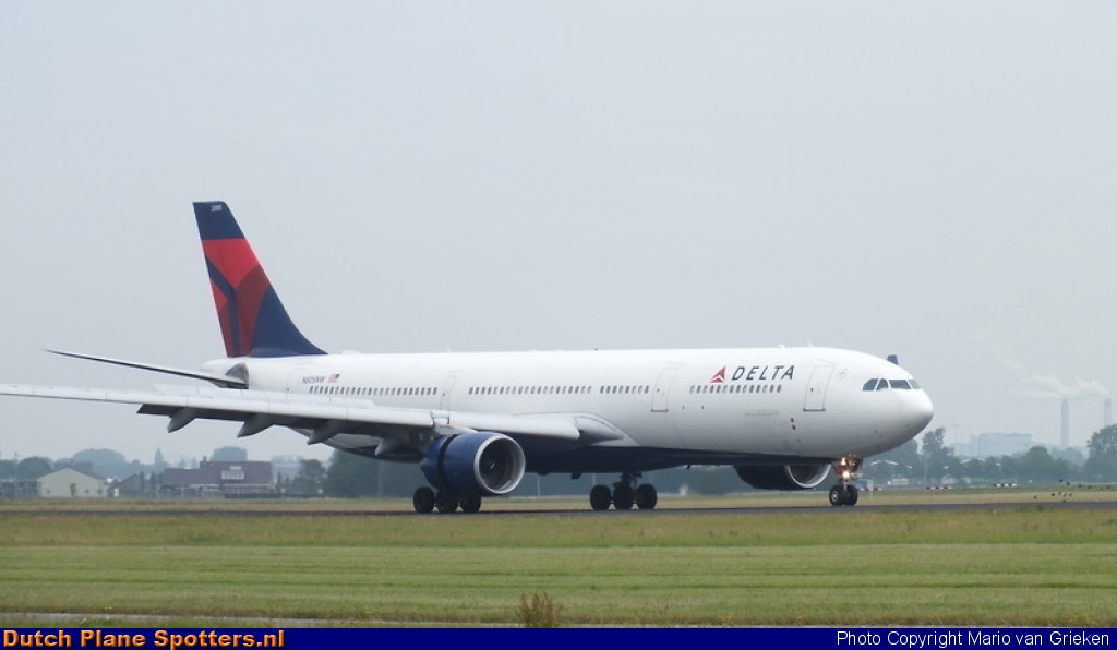 N805NW Airbus A330-300 Delta Airlines by MariovG