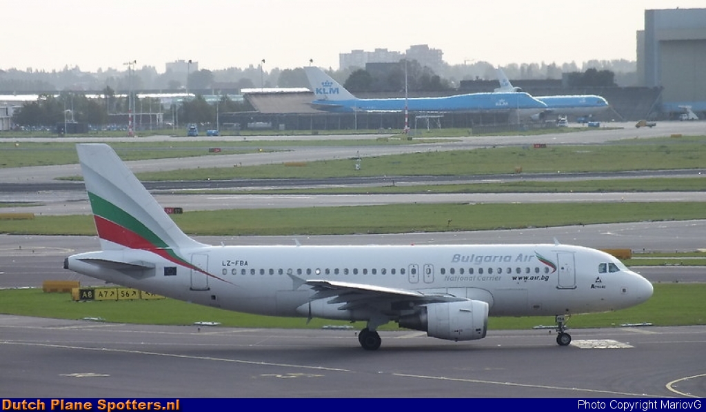 LZ-FBA Airbus A319 Bulgaria Air by MariovG