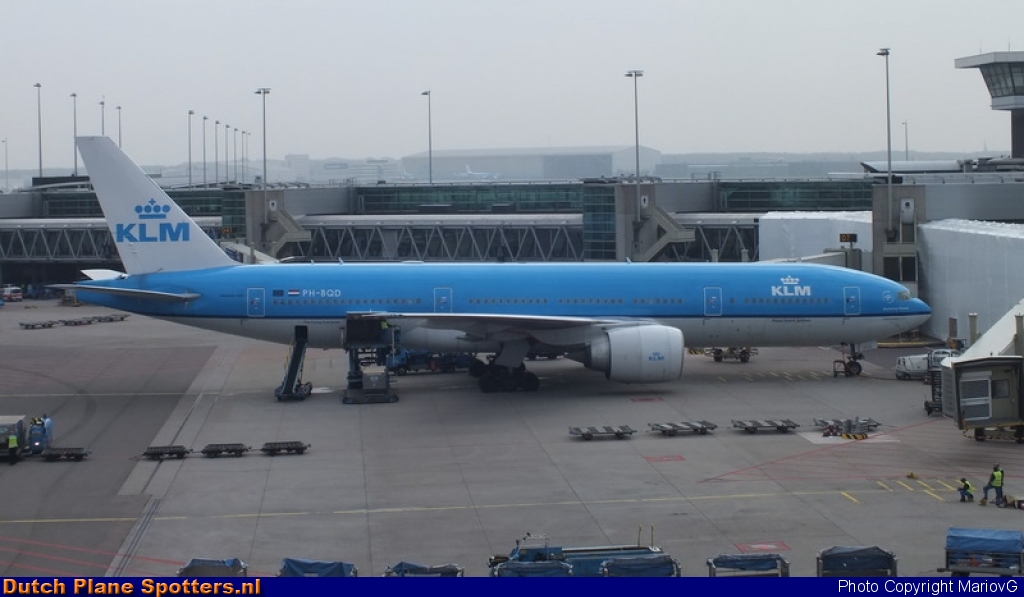 PH-BQD Boeing 777-200 KLM Royal Dutch Airlines by MariovG