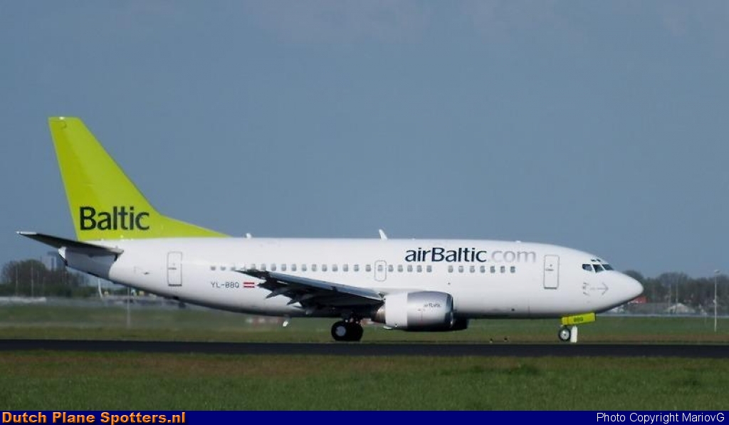 YL-BBQ Boeing 737-500 Air Baltic by MariovG
