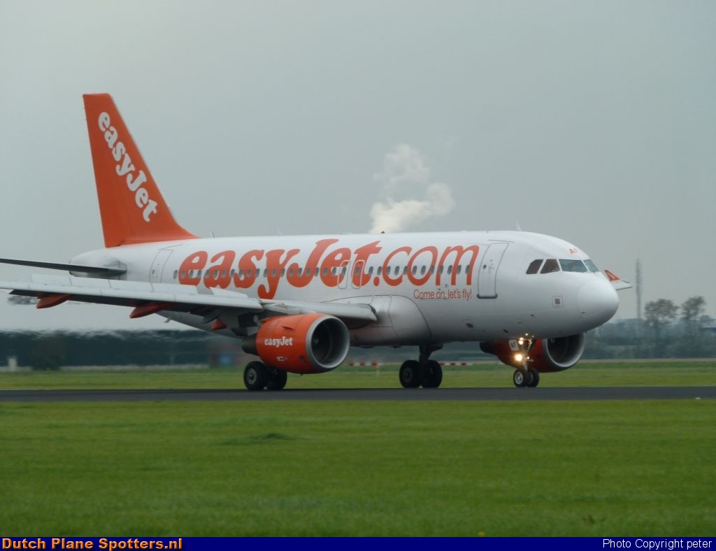 G-EZAF Airbus A319 easyJet by peter