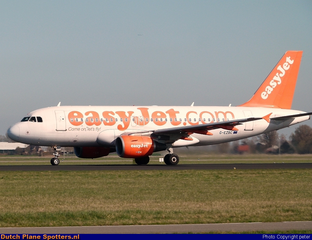 G-EZBC Airbus A319 easyJet by peter