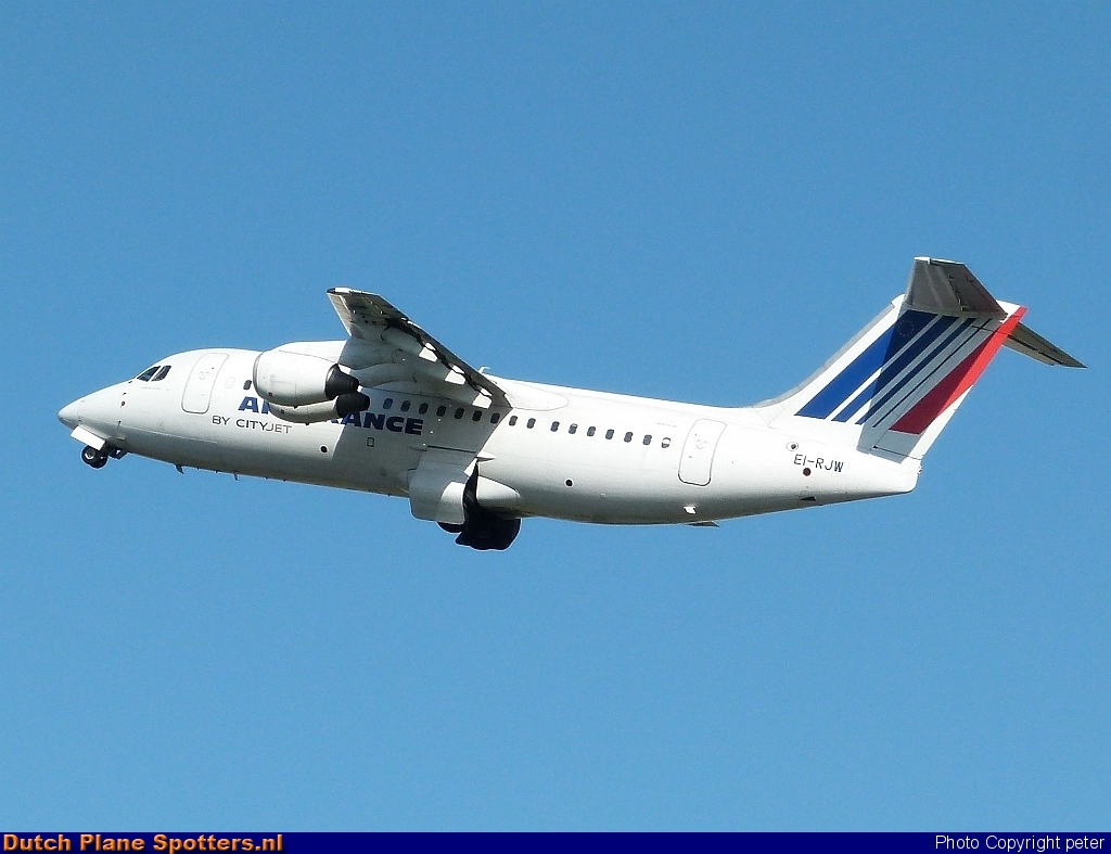 EI-RJW BAe 146 Cityjet (Air France) by peter