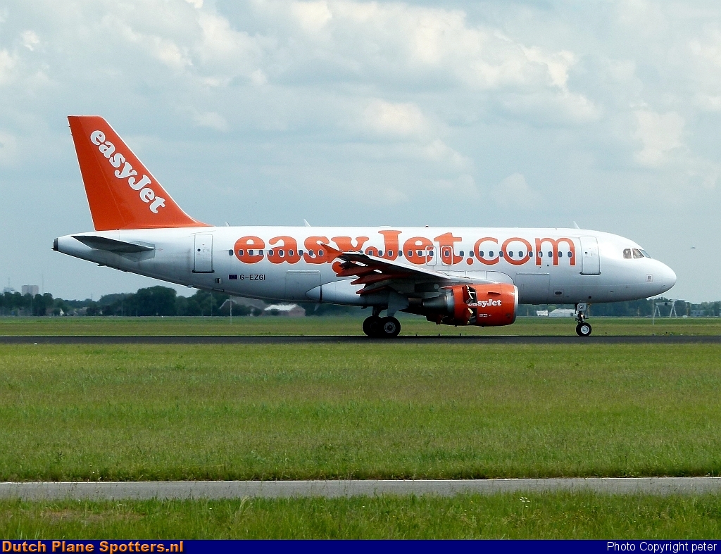 G-EZGI Airbus A319 easyJet by peter