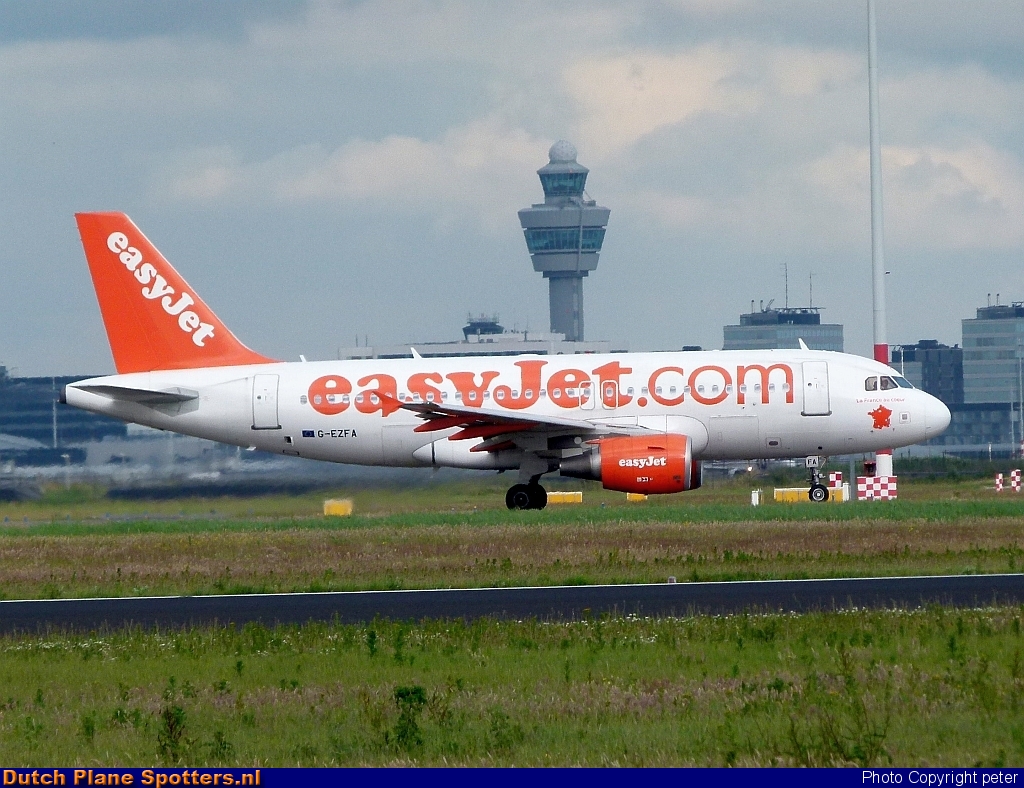 G-EZFA Airbus A319 easyJet by peter