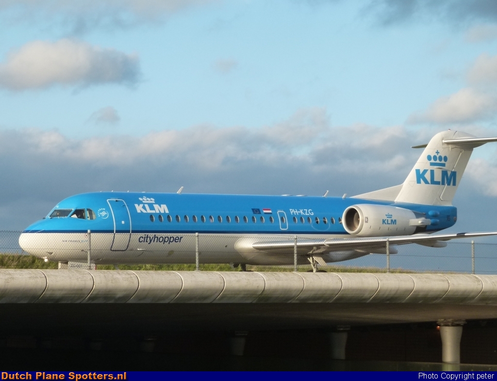 PH-KZG Fokker 70 KLM Cityhopper by peter