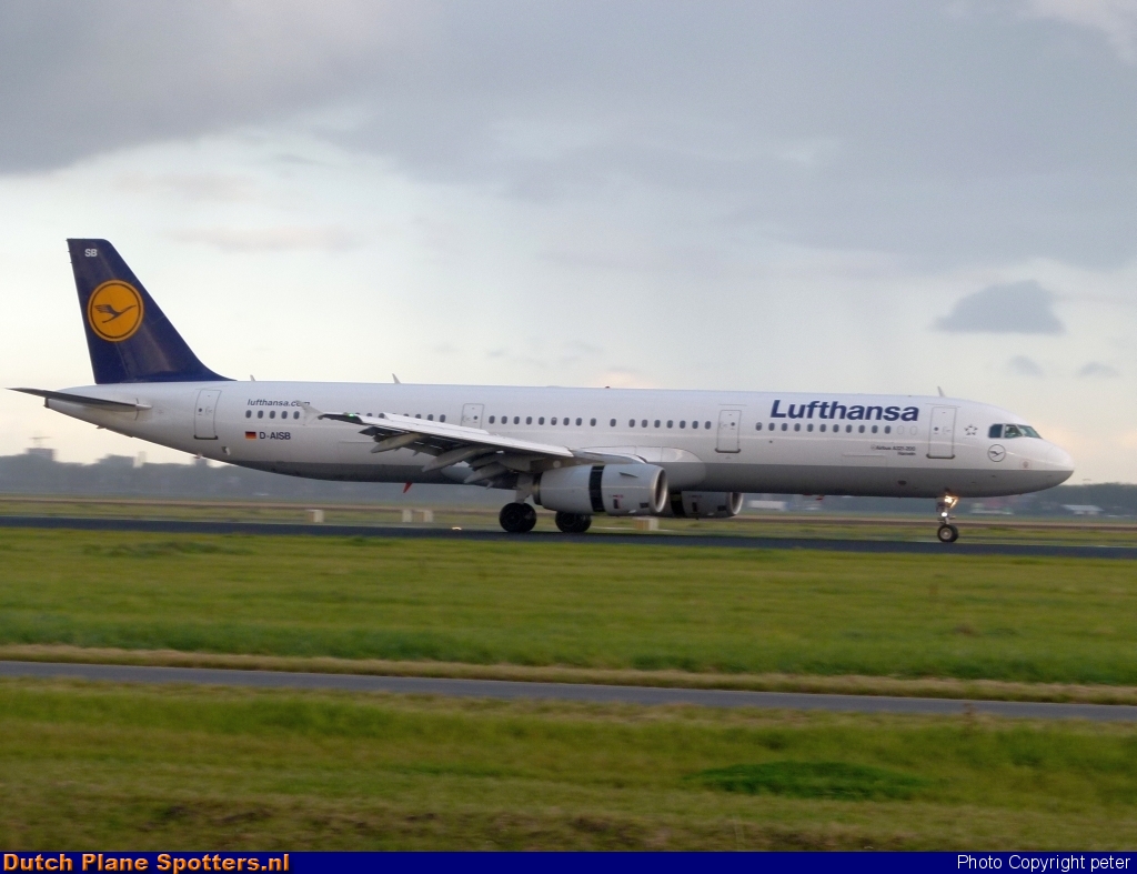 D-AISB Airbus A321 Lufthansa by peter