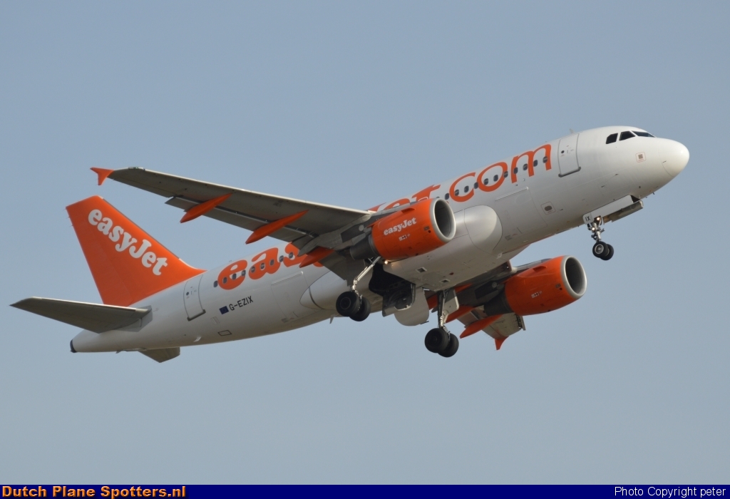 G-EZIX Airbus A319 easyJet by peter