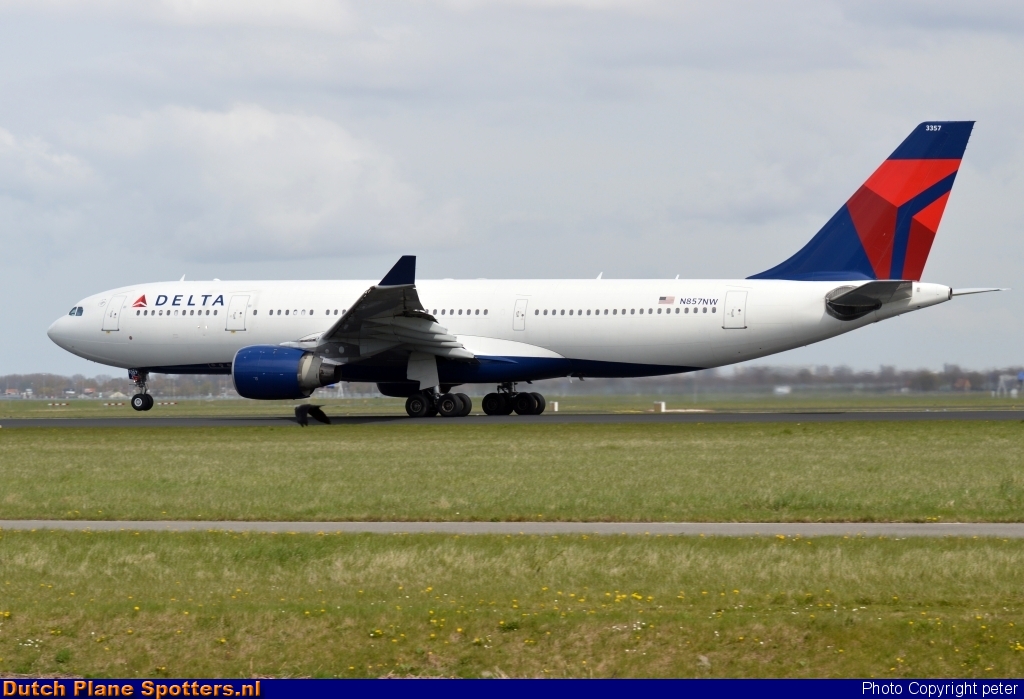 N857NW Airbus A330-200 Delta Airlines by peter