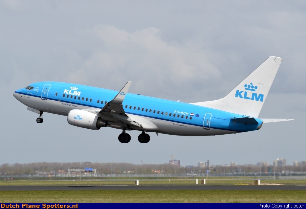 PH-BGM Boeing 737-700 KLM Royal Dutch Airlines by peter
