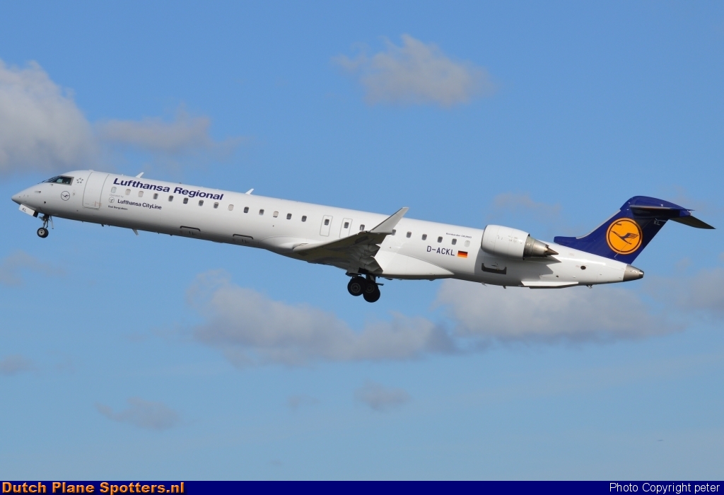 D-ACKL Bombardier Canadair CRJ900 CityLine (Lufthansa Regional) by peter
