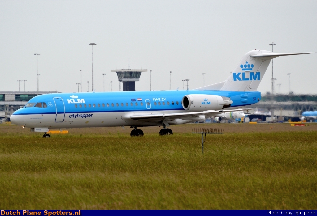 PH-KZV Fokker 70 KLM Cityhopper by peter