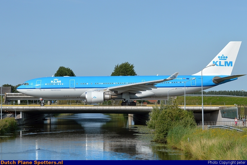 PH-AOB Airbus A330-200 KLM Royal Dutch Airlines by peter