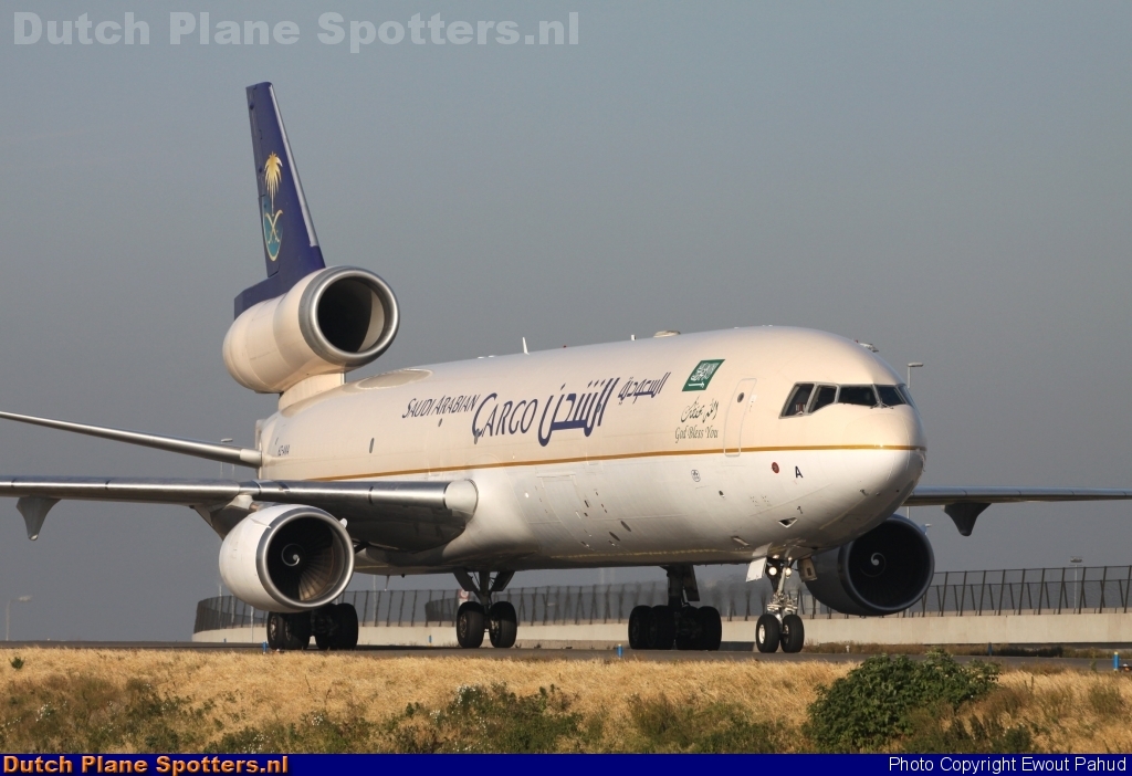 HZ-ANA McDonnell Douglas MD-11 Saudi Arabian Cargo by Ewout Pahud
