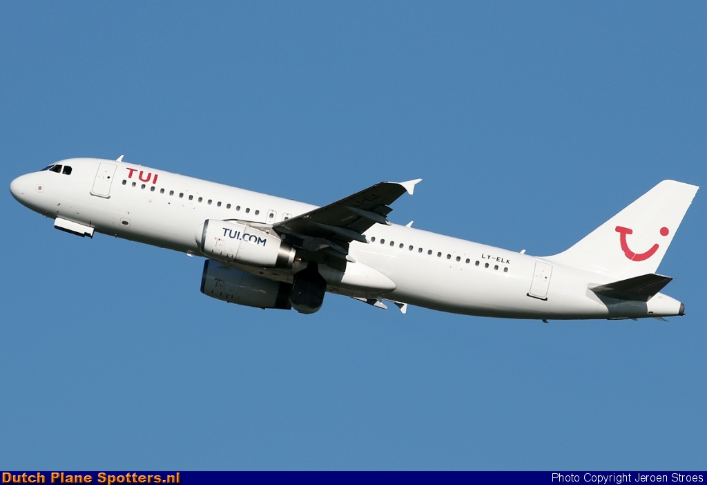 LY-ELK Airbus A320 Getjet Airlines (TUI Airlines Netherlands) by Jeroen Stroes
