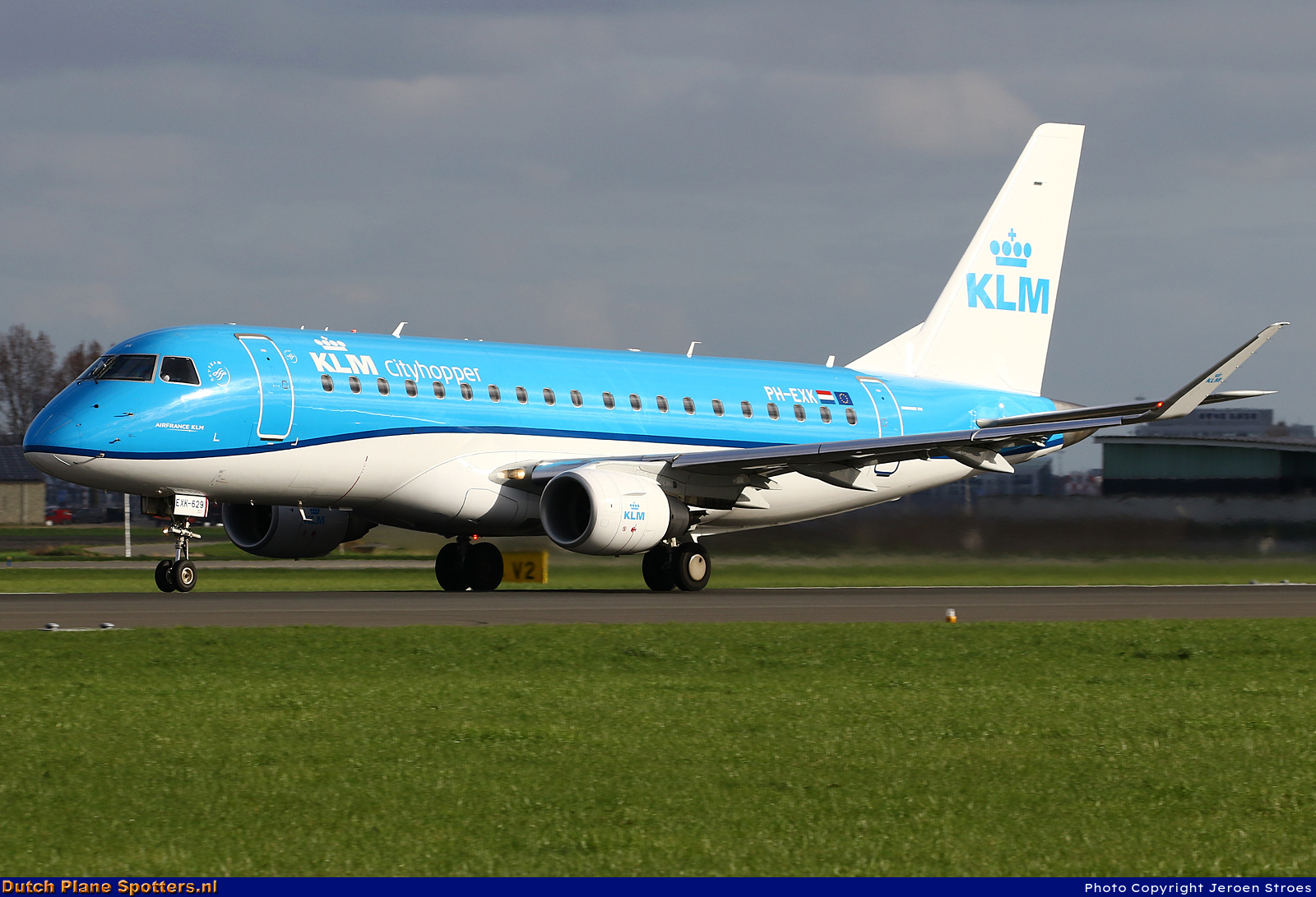 PH-EXK Embraer 175 KLM Cityhopper by Jeroen Stroes