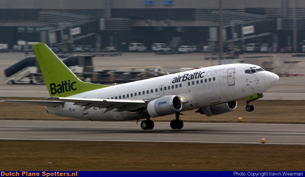 YL-BBE Boeing 737-500 Air Baltic by Kevin Weerman