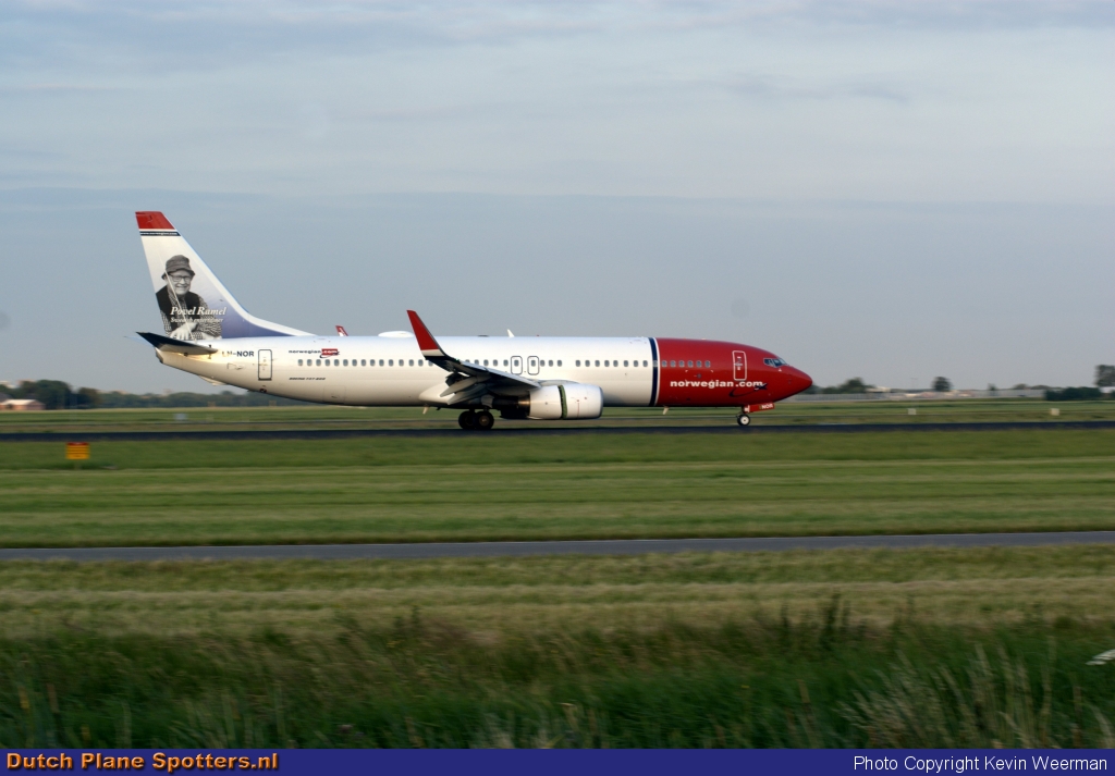 LN-NOR Boeing 737-800 Norwegian Air Shuttle by Kevin Weerman