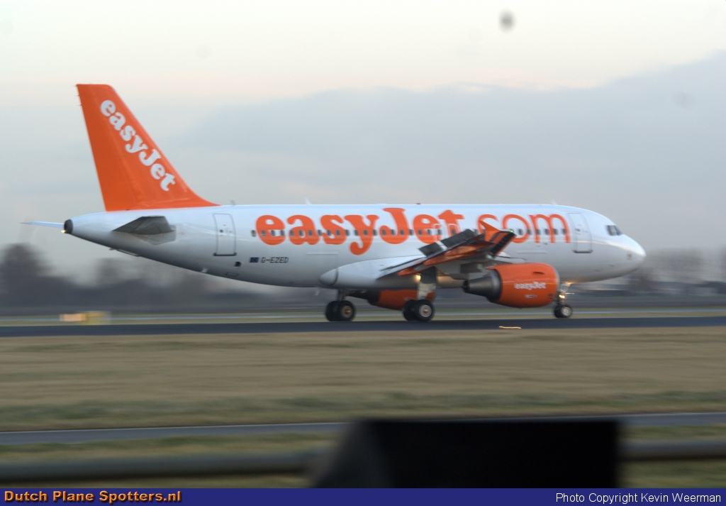 G-EZED Airbus A319 easyJet by Kevin Weerman