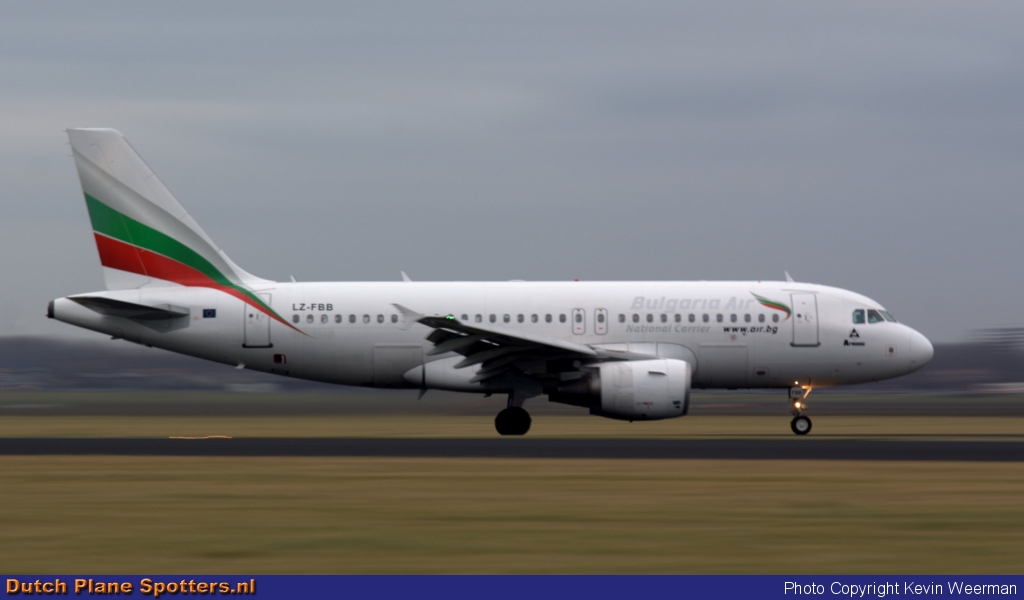 LZ-FBB Airbus A319 Bulgaria Air by Kevin Weerman