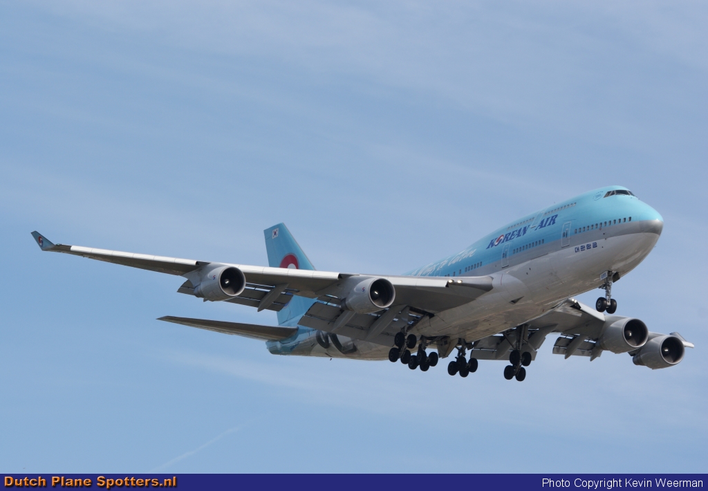 HL7488 Boeing 747-400 Korean Air by Kevin Weerman
