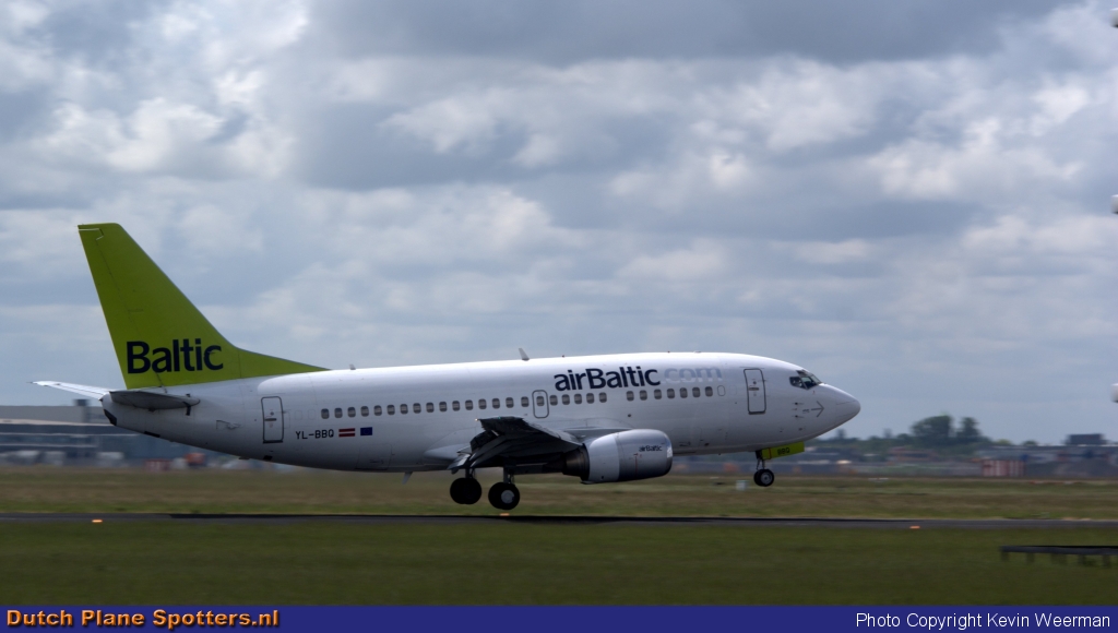 YL-BBQ Boeing 737-500 Air Baltic by Kevin Weerman
