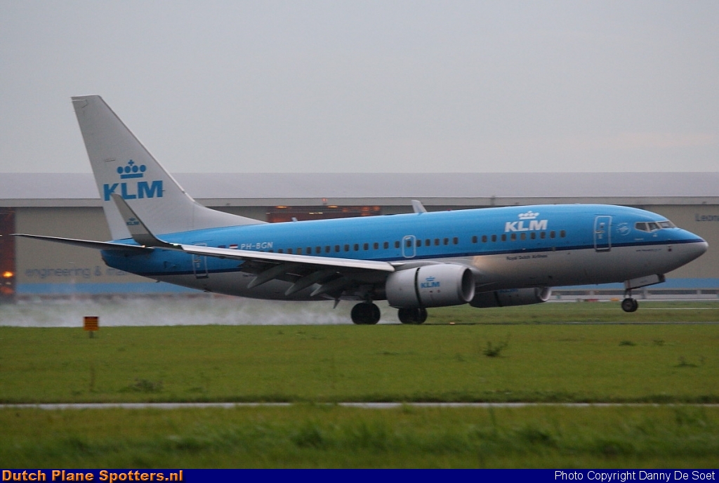 PH-BGN Boeing 737-700 KLM Royal Dutch Airlines by Danny De Soet