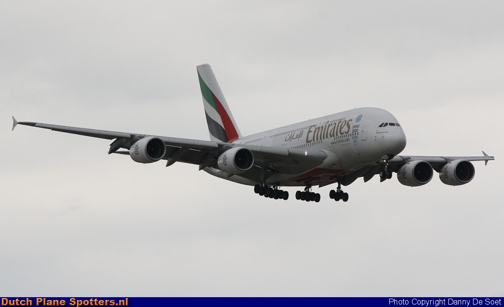 A6-EEJ Airbus A380-800 Emirates by Danny De Soet