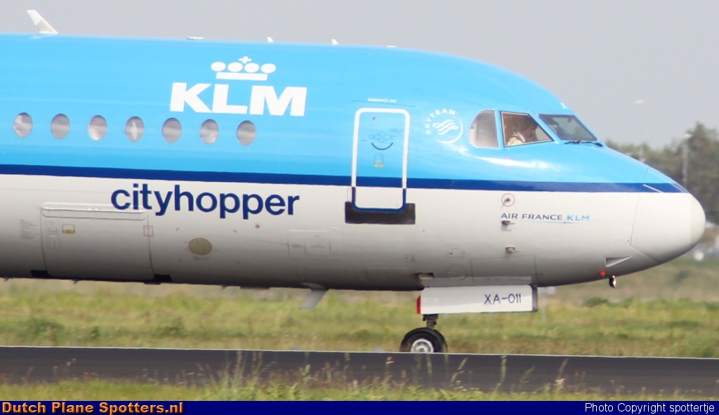 PH-WXA Fokker 70 KLM Cityhopper by spottertje