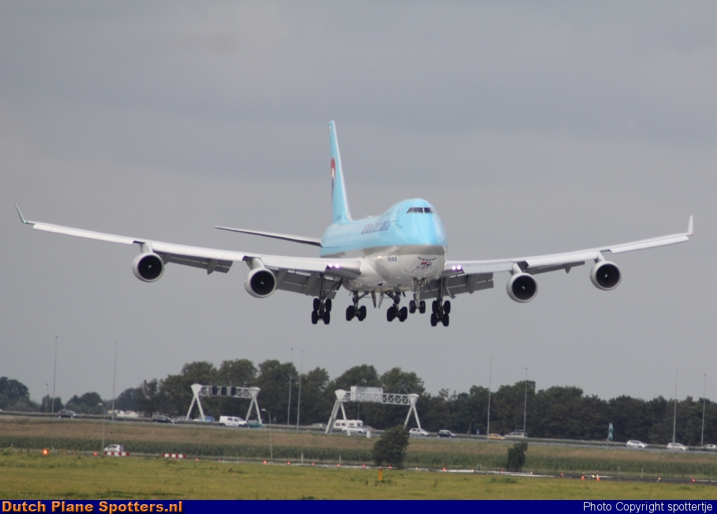HL7437 Boeing 747-400 Korean Air Cargo by spottertje