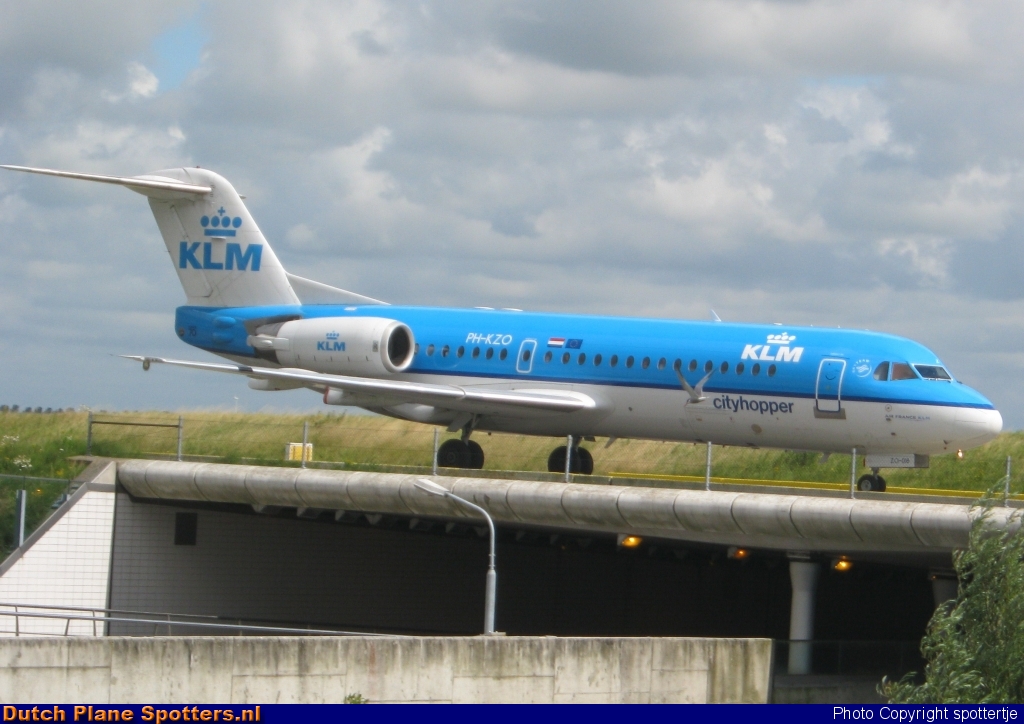 PH-KZO Fokker 70 KLM Cityhopper by spottertje