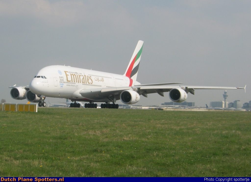 A6-EDU Airbus A380-800 Emirates by spottertje