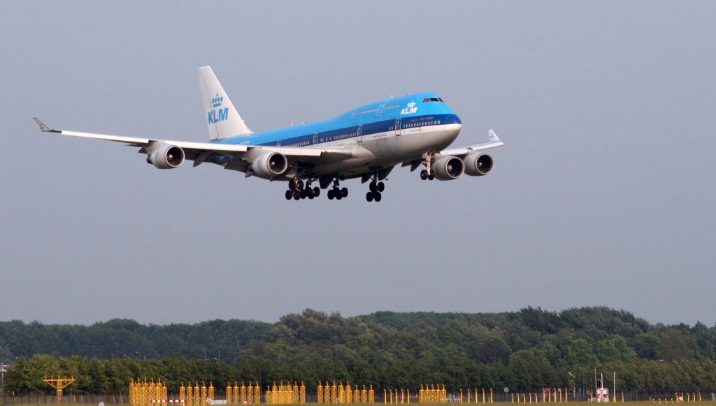 PH-BFW Boeing 747-400 KLM Royal Dutch Airlines by sponk